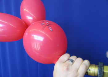 Figurenluftballons aufblasen Figurenluftballons aufblasen