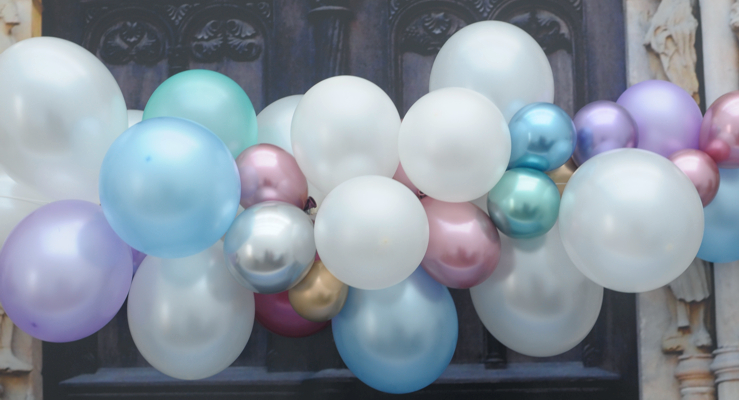 Girlande aus Luftballons